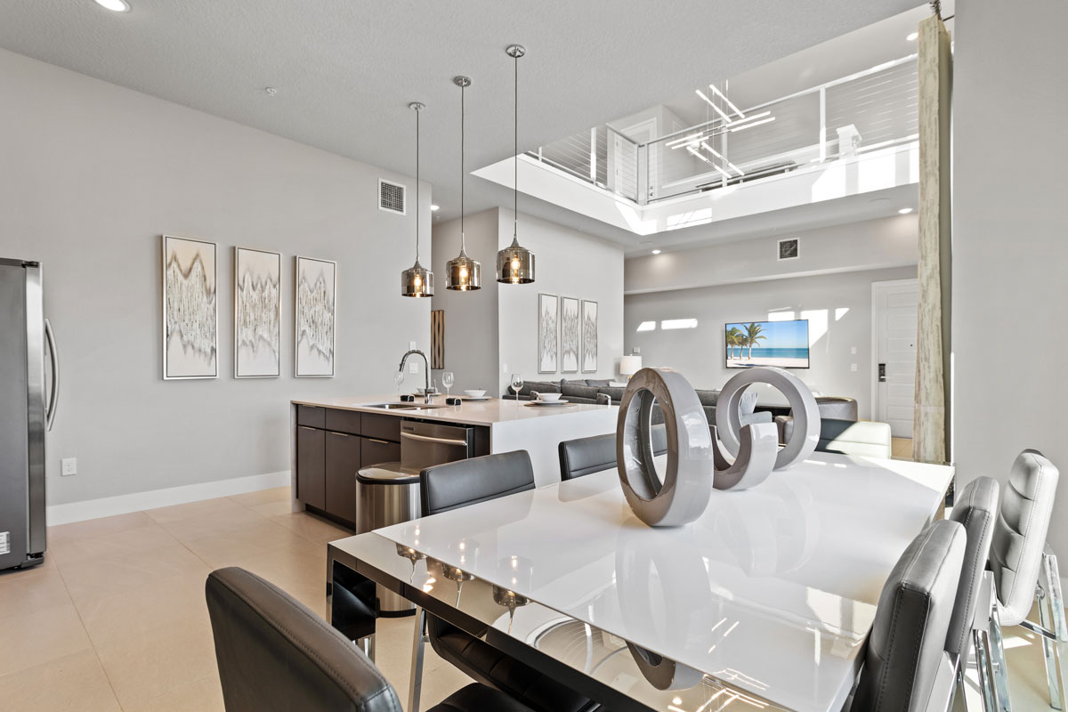 Orlando New condo for Sale - Interior Main Dining Room and Kitchen
