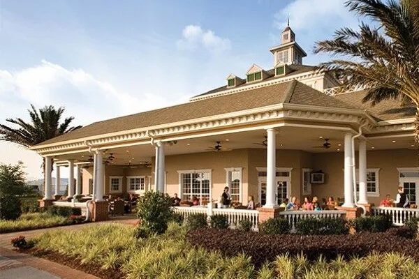 spectrum-resort-clubhouse-dining